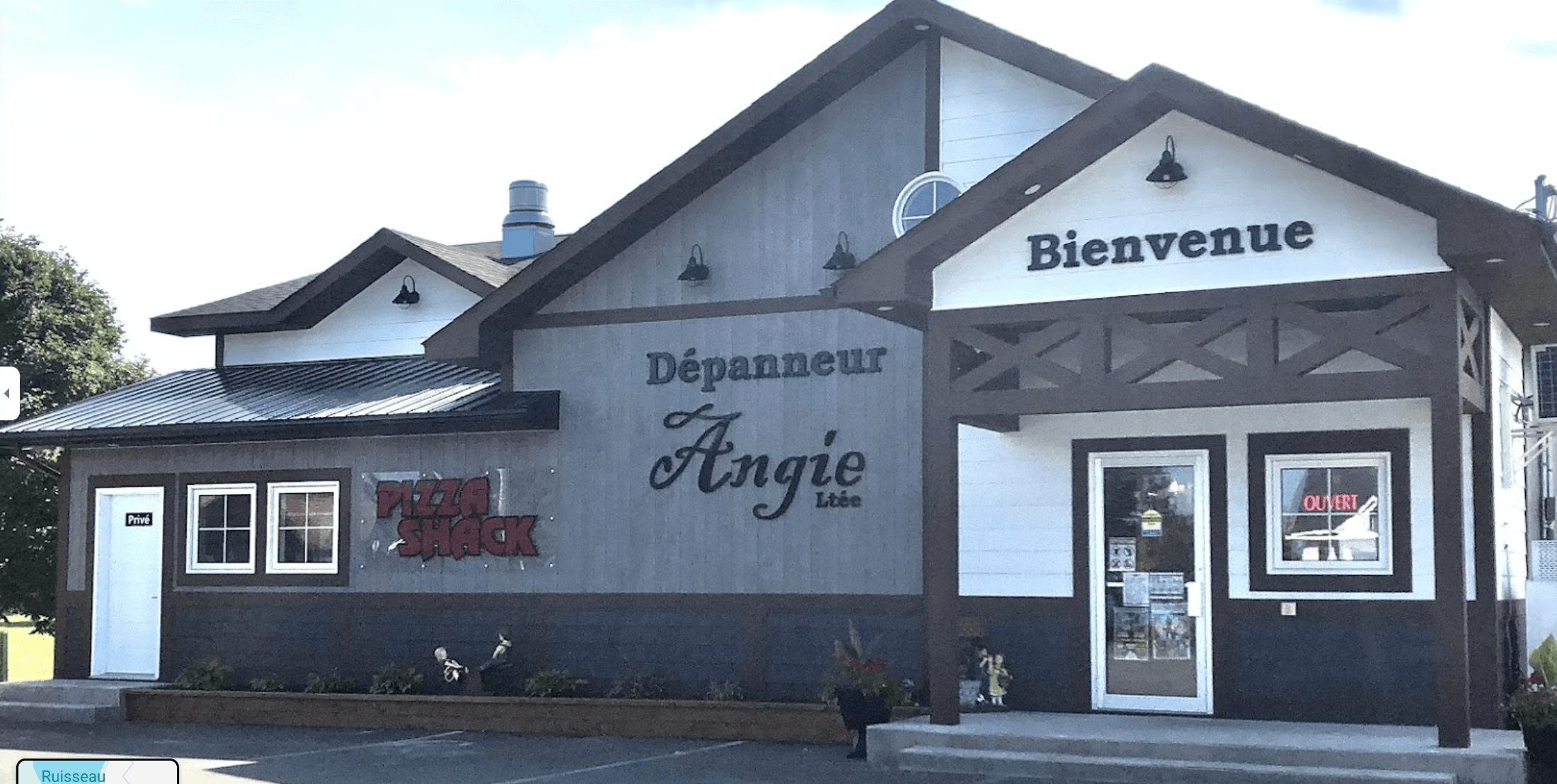 Pizza Shack Val Comeau exterior
